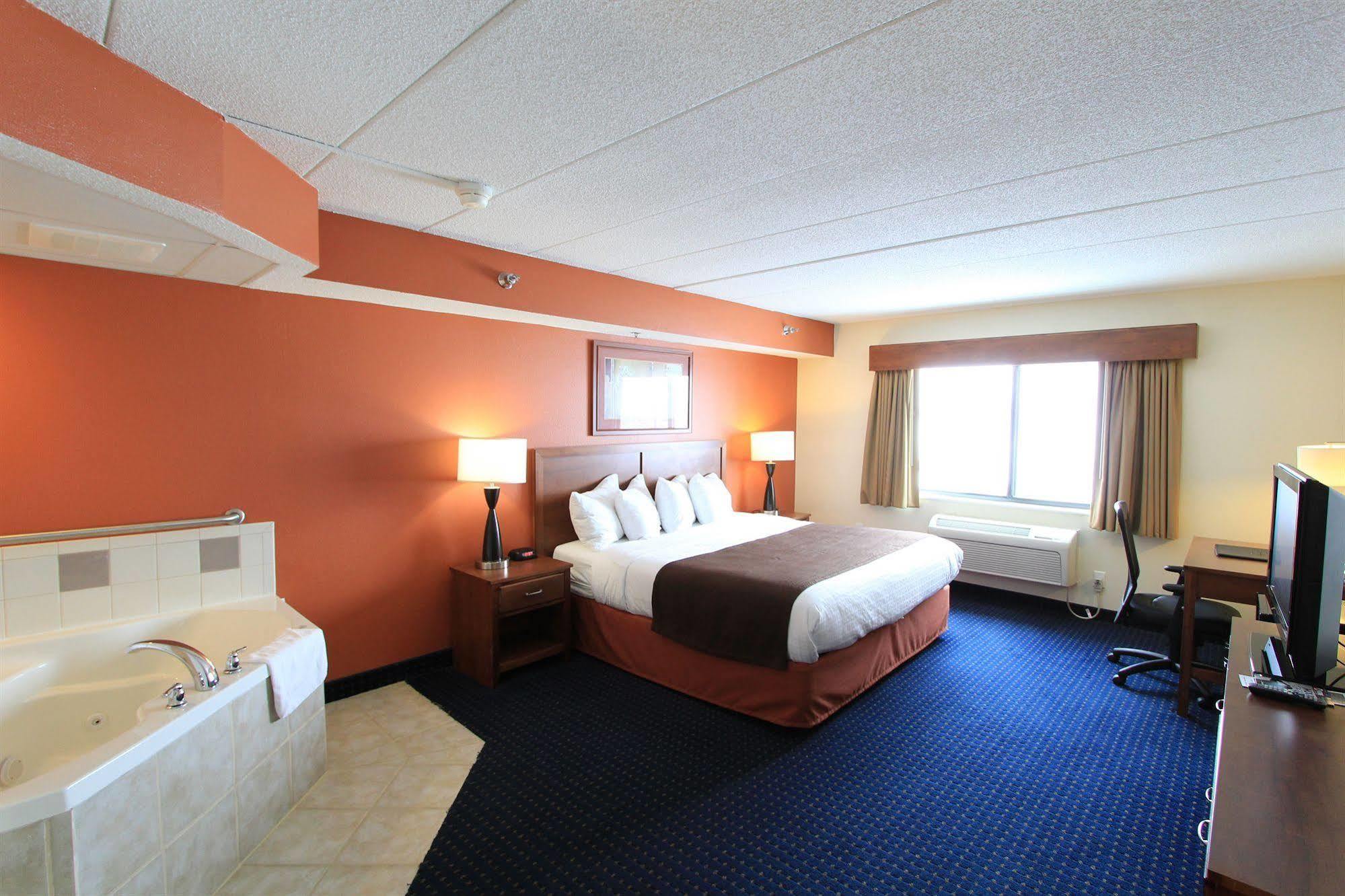 Americinn By Wyndham Cedar Rapids Airport Extérieur photo