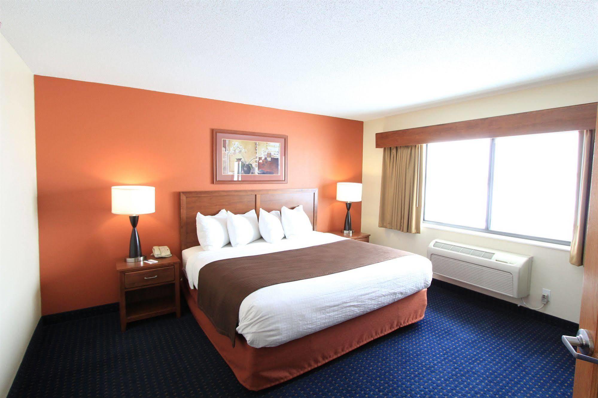 Americinn By Wyndham Cedar Rapids Airport Extérieur photo