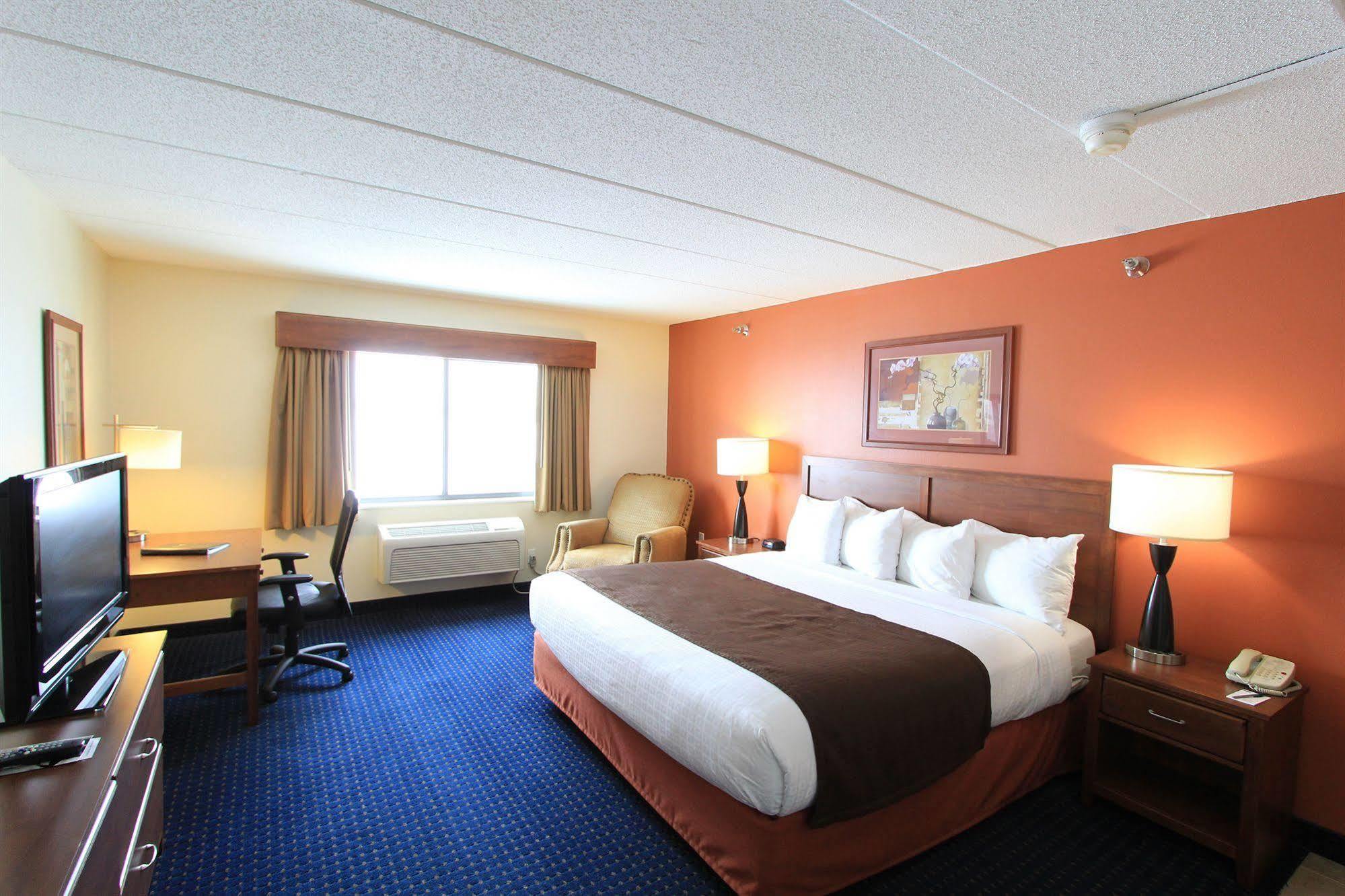 Americinn By Wyndham Cedar Rapids Airport Extérieur photo